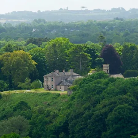Lantställe Rossnaree House *