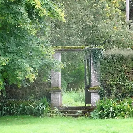 Rossnaree House