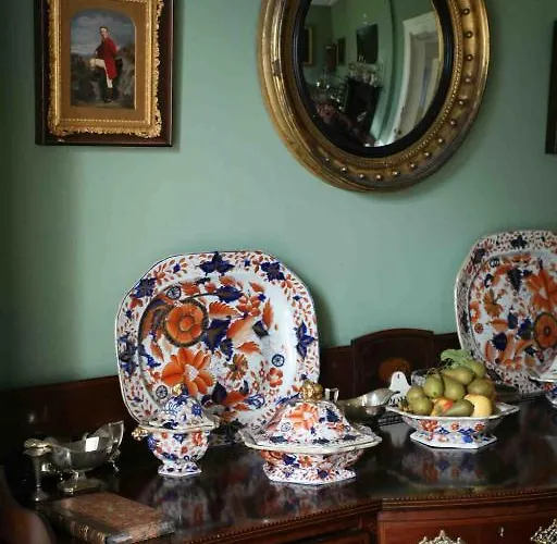 Rossnaree House Летний дом